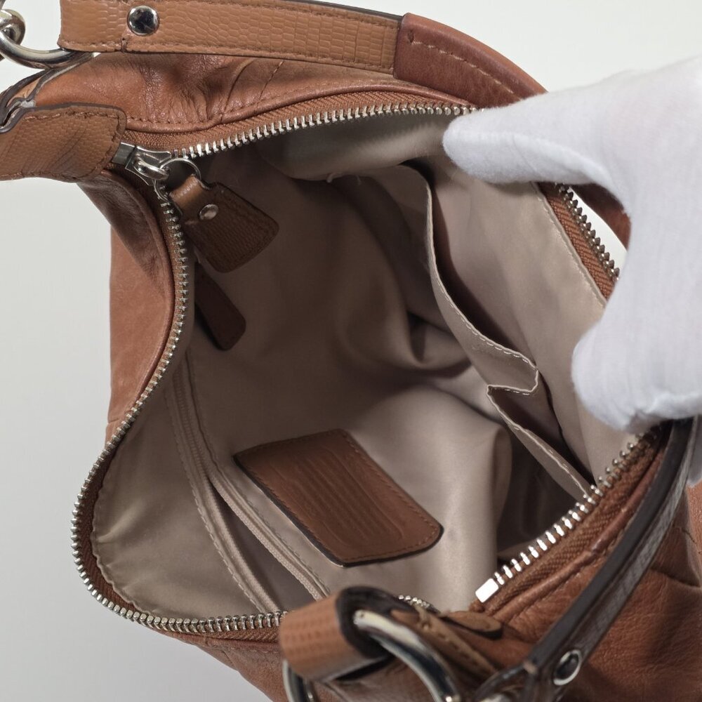 Coach Kristin Leather Hobo Shoulder Bag Brown 19293 Zip Lined Pockets FLAWS Boho - Picture 15 of 16